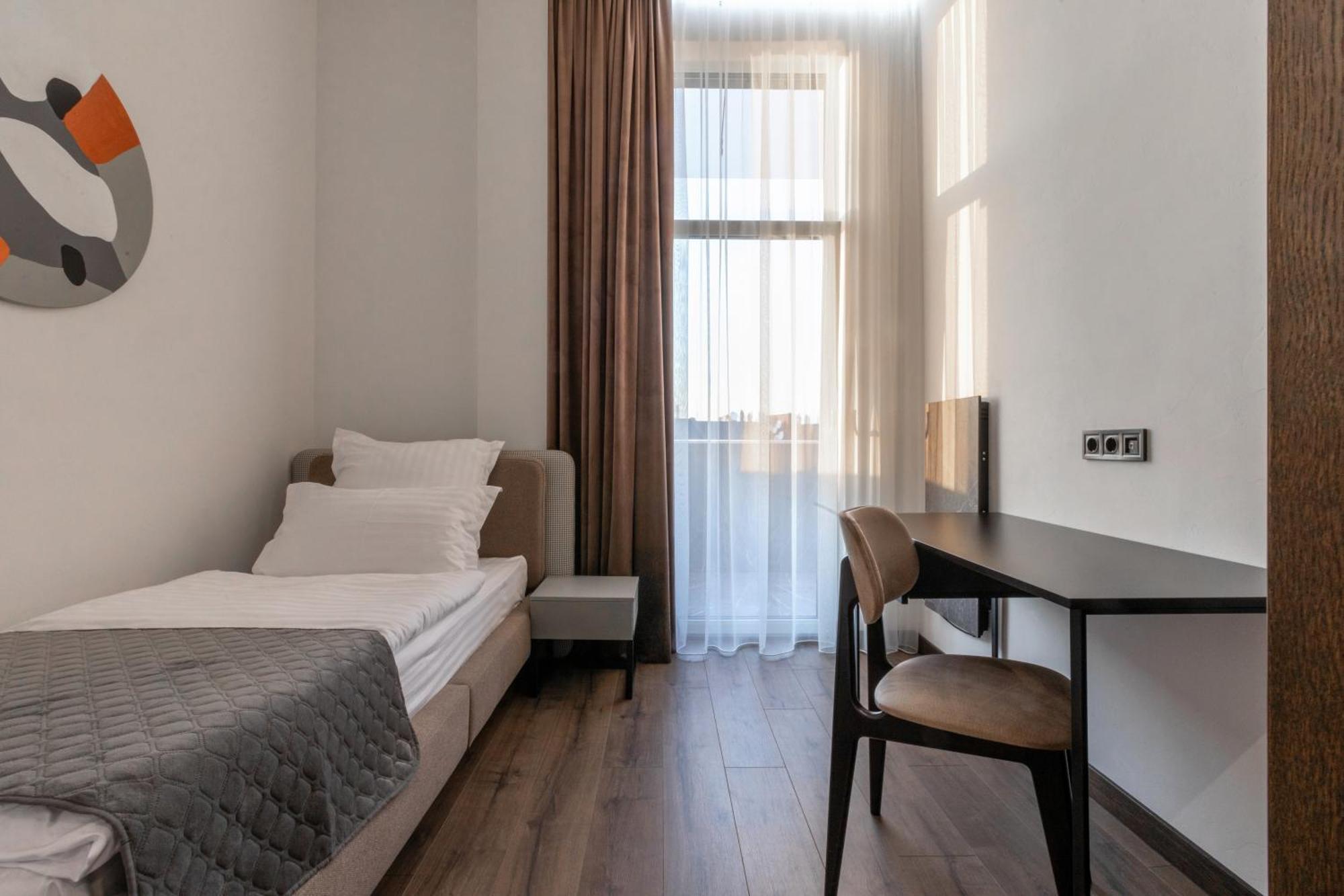 Apartel Užhorod Esterno foto